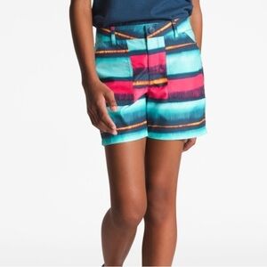 The North Face Girls' Amphibious Shorts L 14-16 Multicolor Stripe